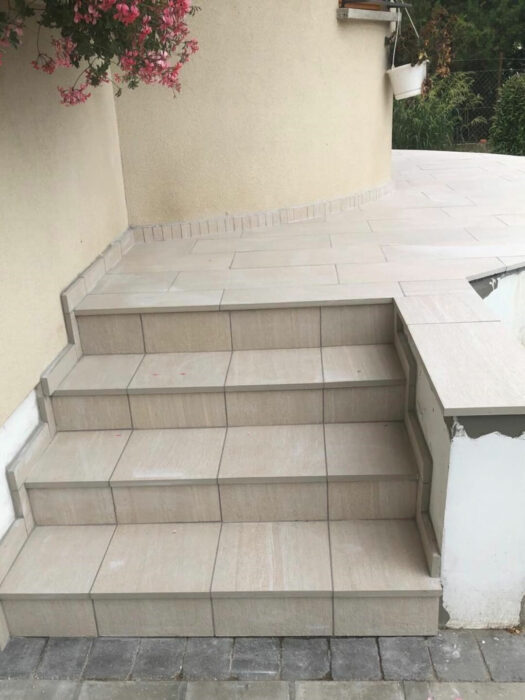 Lepcso es terasz burkolasa